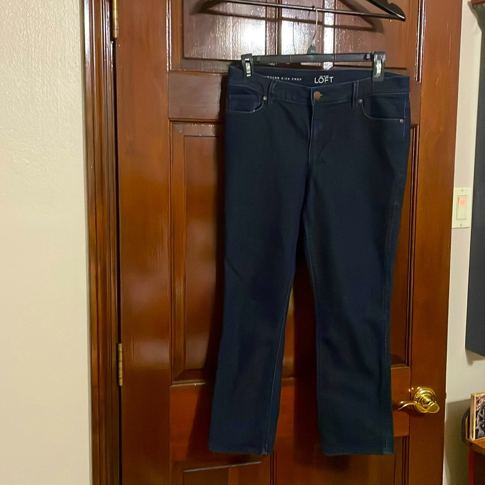 Ann Taylor loft modern kick crop jeans. Dark navy.